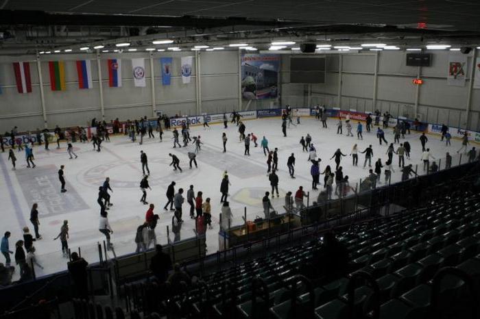 Minsk Ice Palace на Pritytsky - най-големият спортен комплекс в Беларус